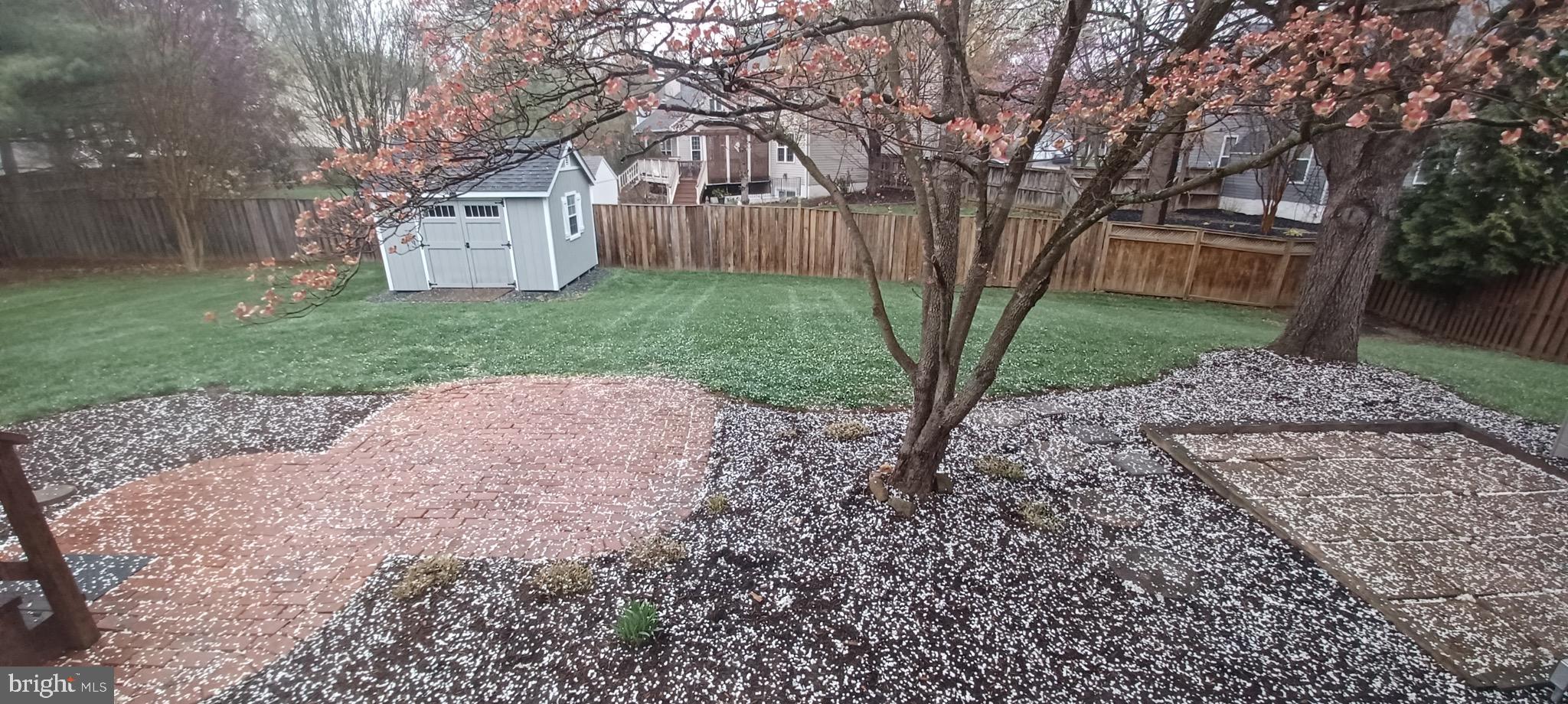 210 FOXBOROUGH DRIVE SW