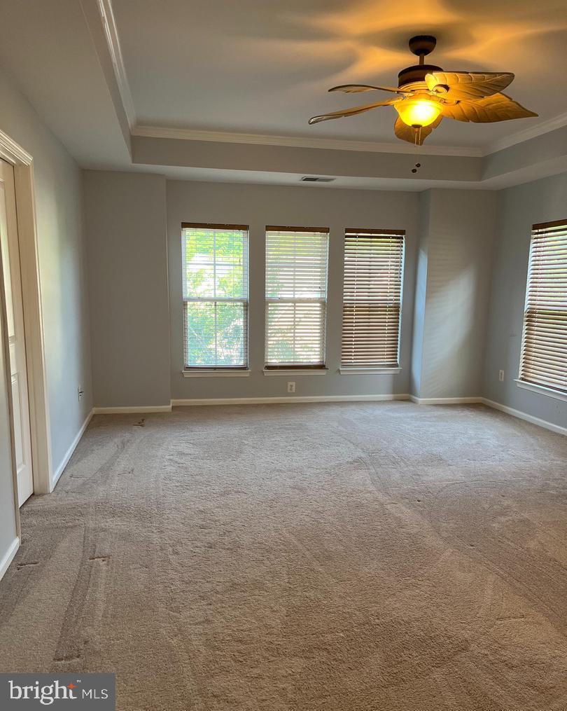 LORTON TOWN CNTR LANDBAY - Residential