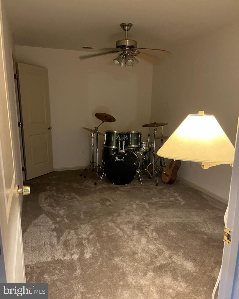 LORTON TOWN CNTR LANDBAY - Residential