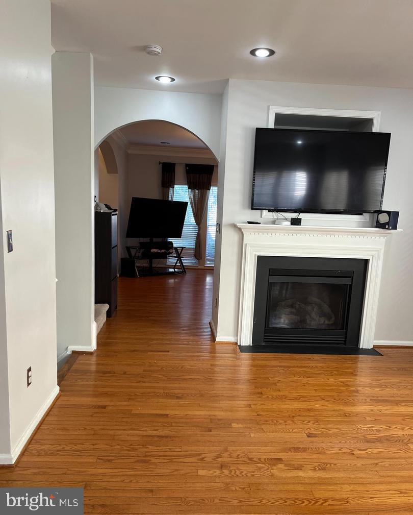 LORTON TOWN CNTR LANDBAY - Residential