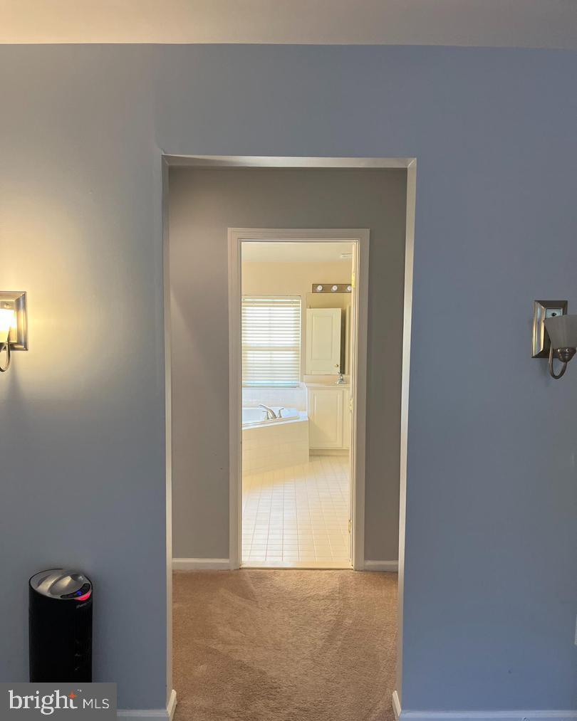 LORTON TOWN CNTR LANDBAY - Residential