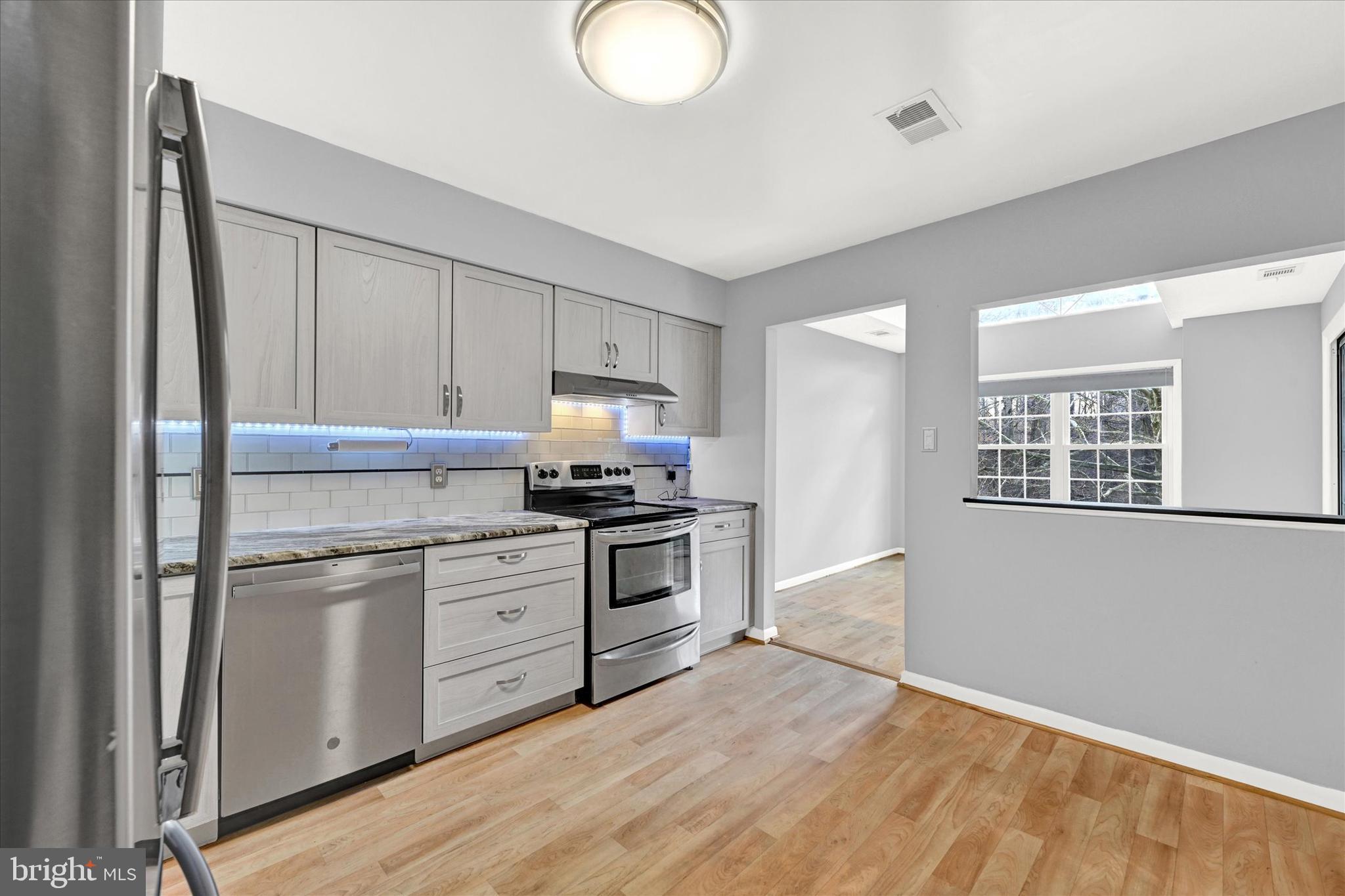 THE FALLS GARDEN - Residential