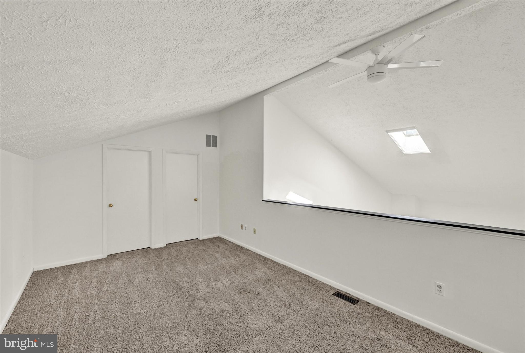 THE FALLS GARDEN - Residential