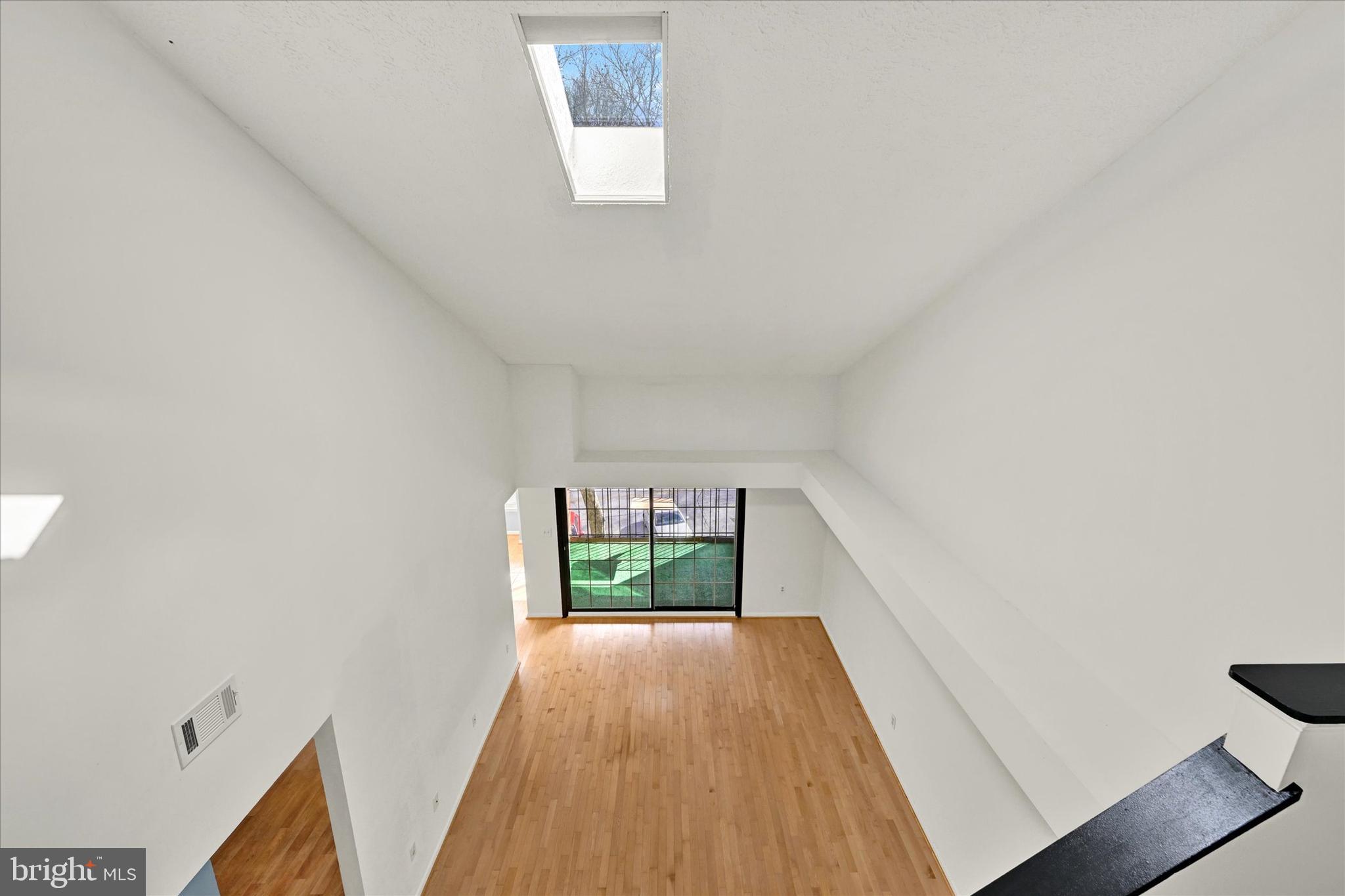 THE FALLS GARDEN - Residential