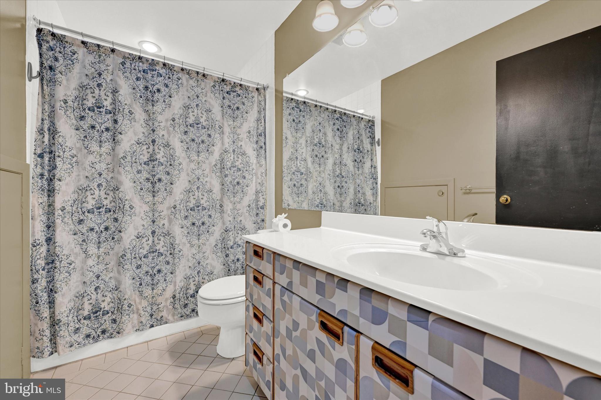 THE FALLS GARDEN - Residential