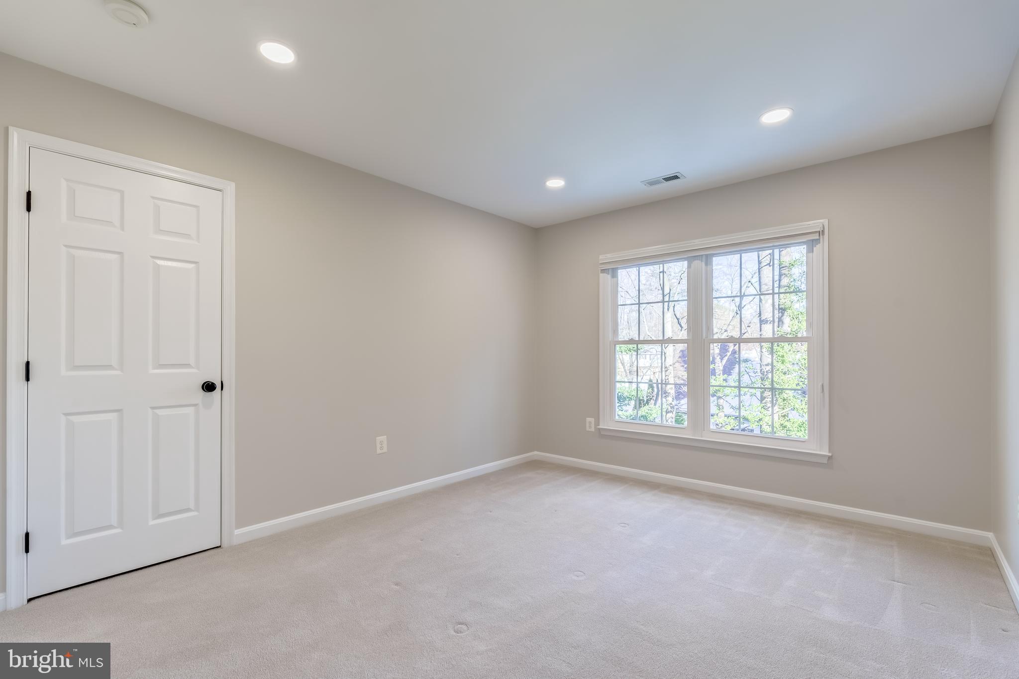 KEYS CROSSING - Residential