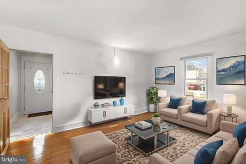 2240 40TH STREET PENNSAUKEN NJ 08110