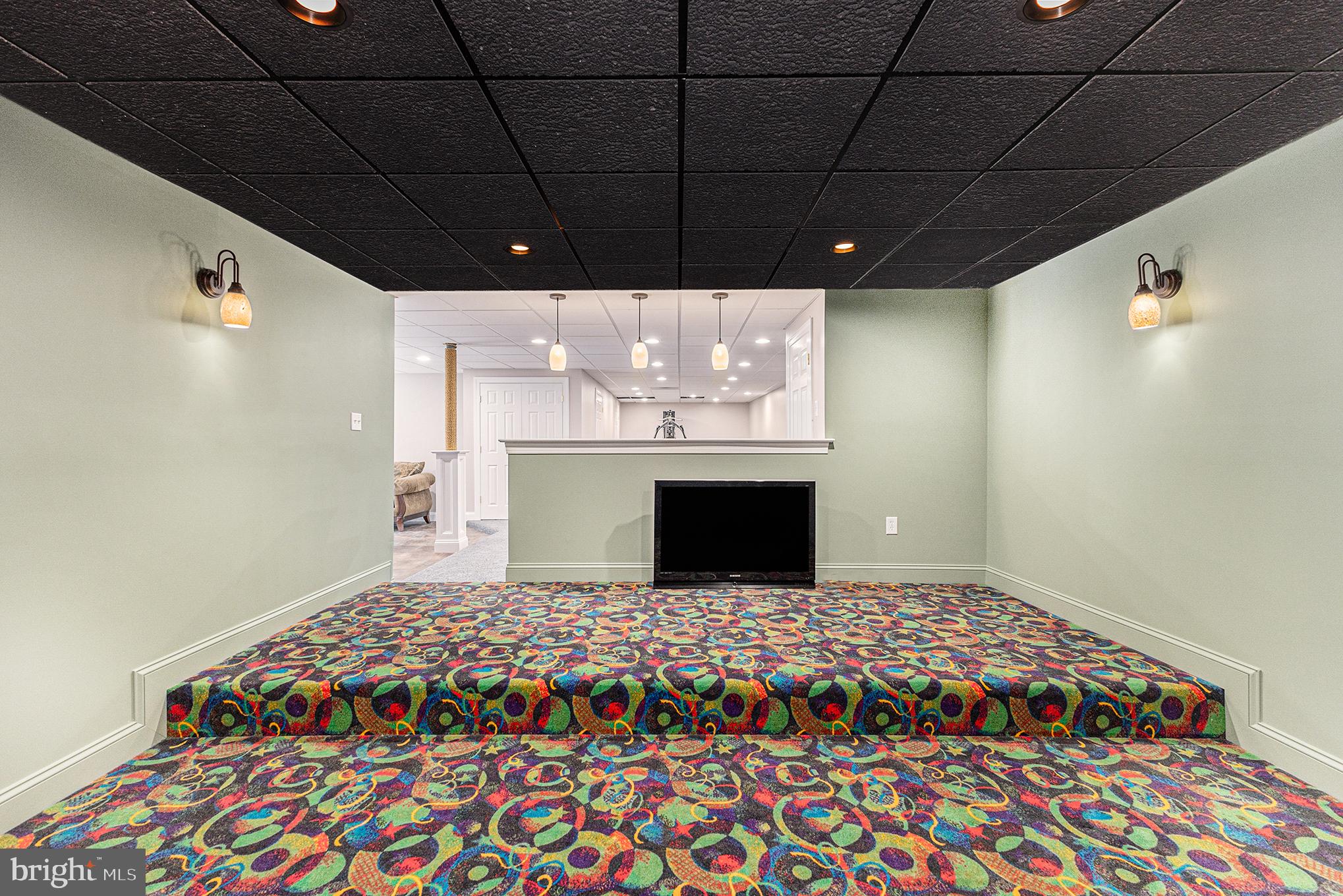 WHITE CLAY GLEN - Residential