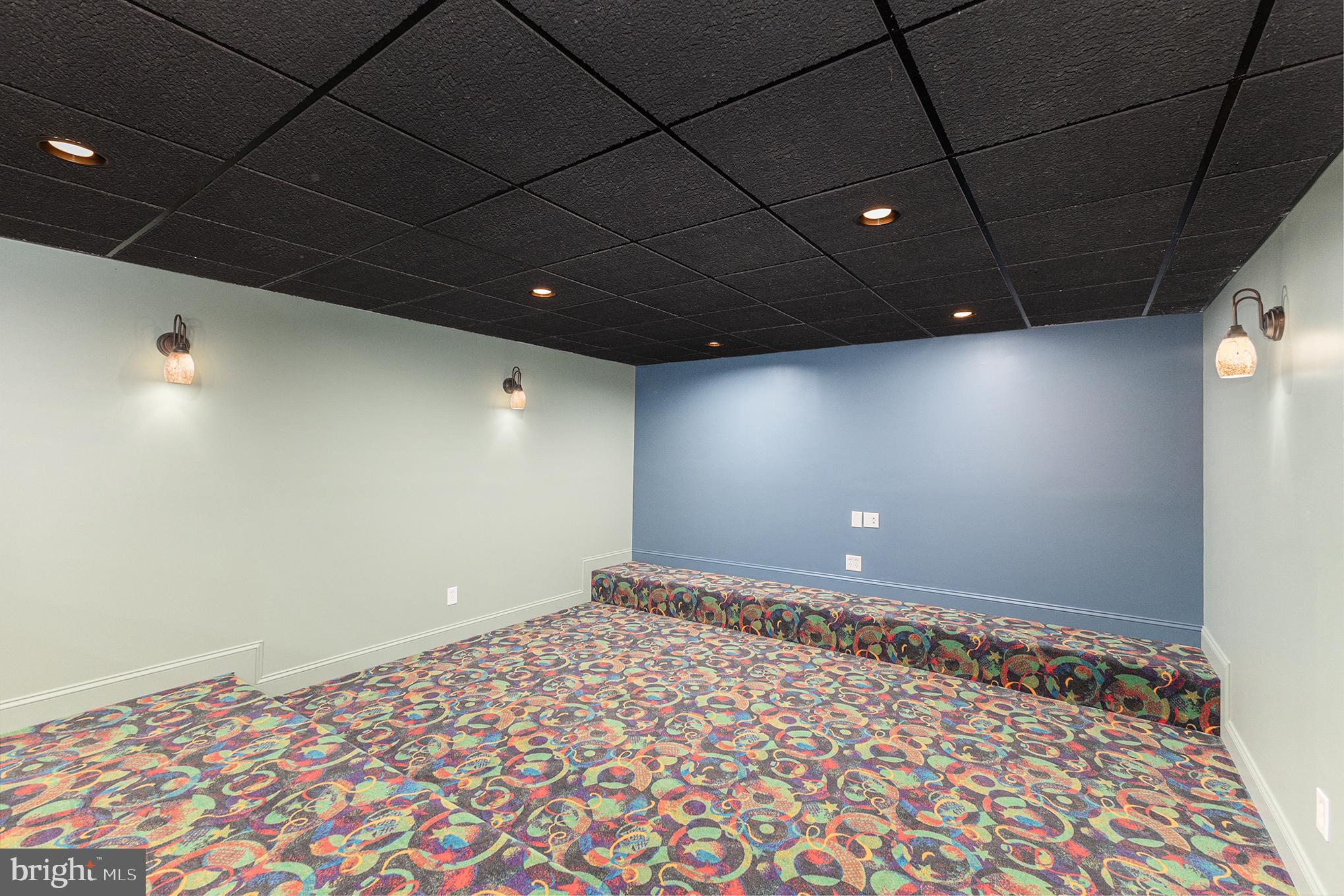 WHITE CLAY GLEN - Residential