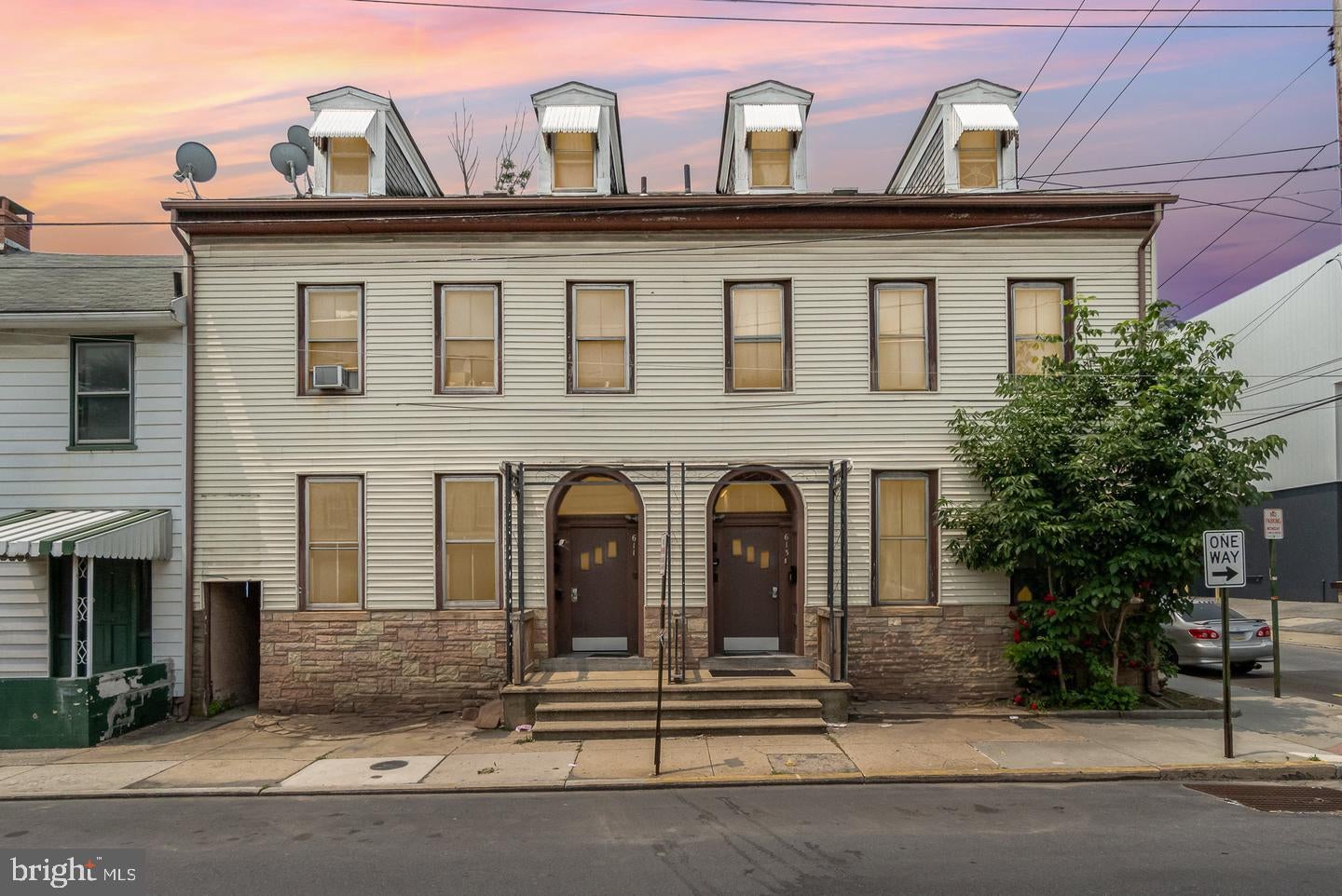 613 N 9TH STREET