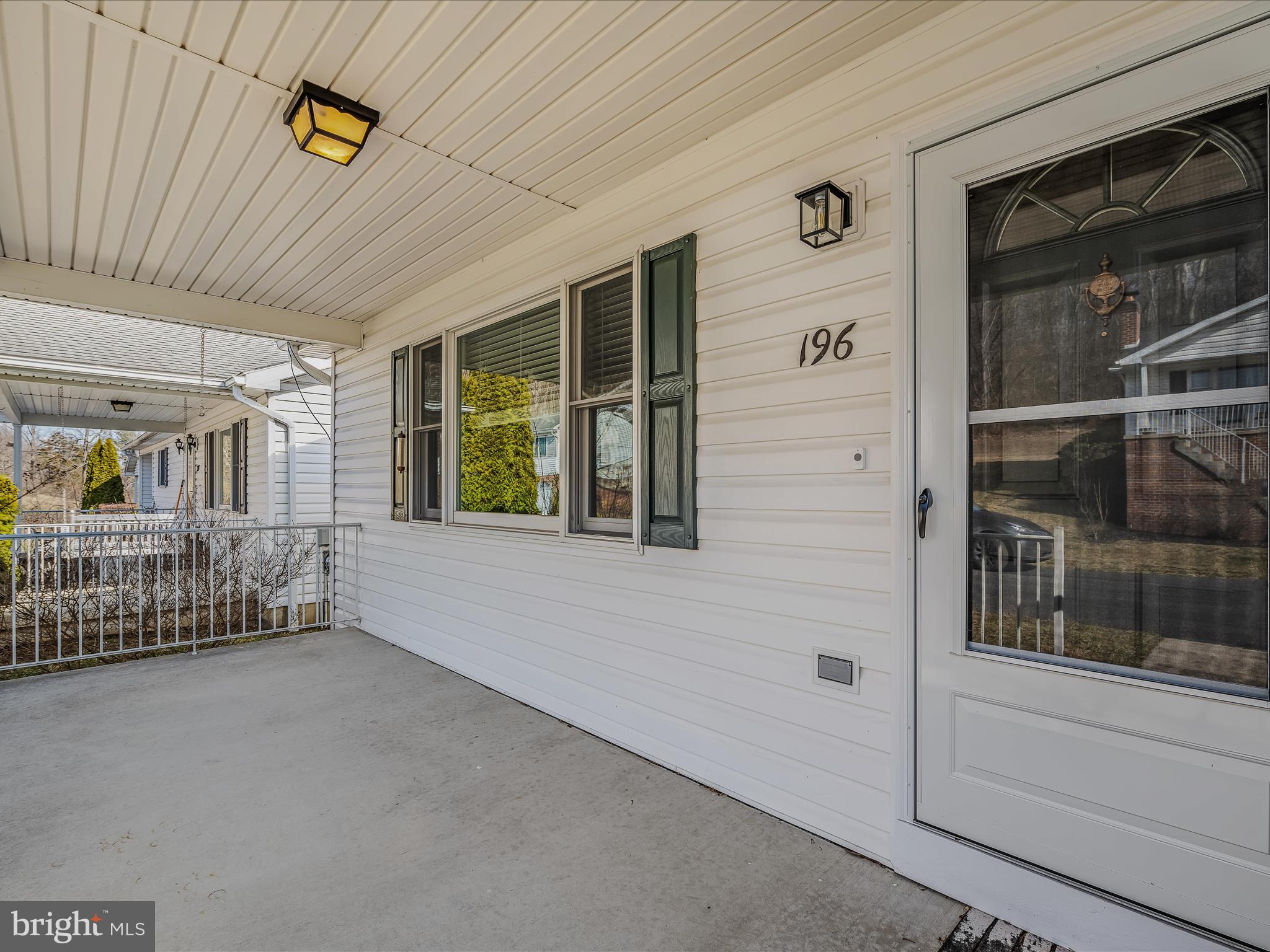 MORGAN TERRACE - Residential