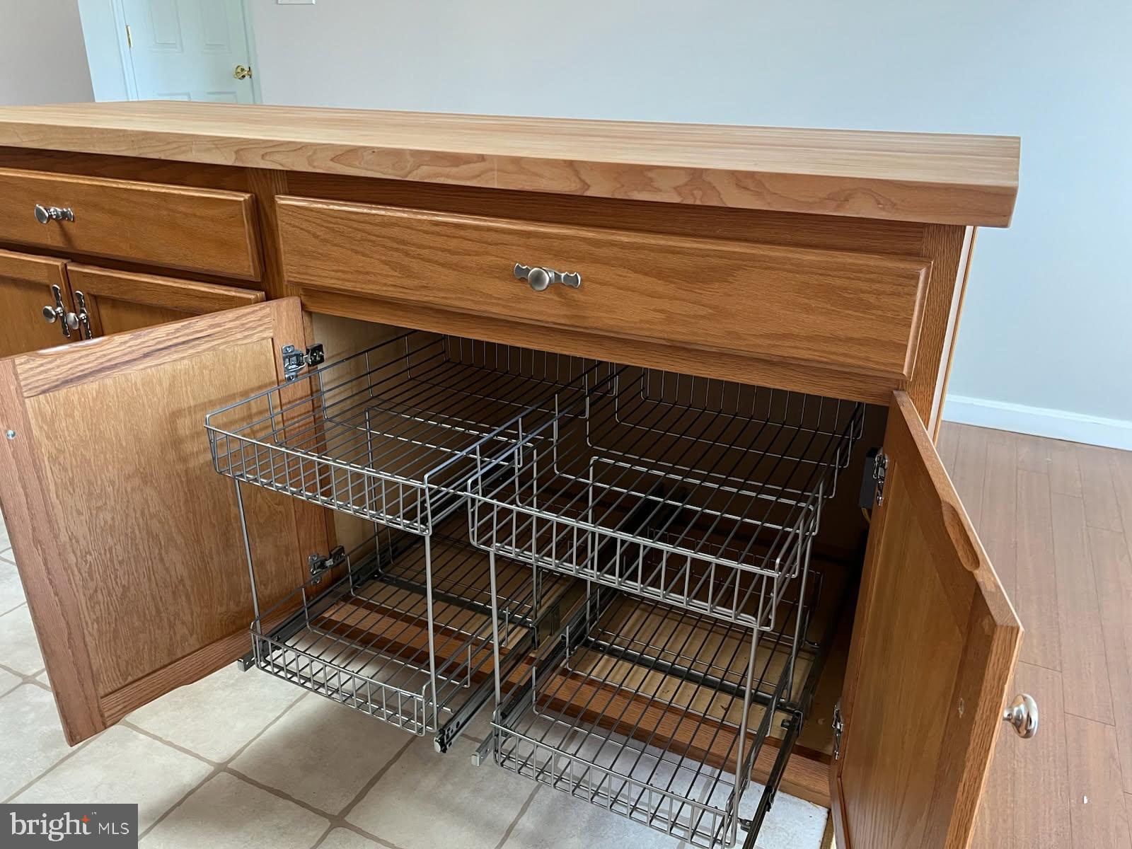 MORGAN TERRACE - Residential