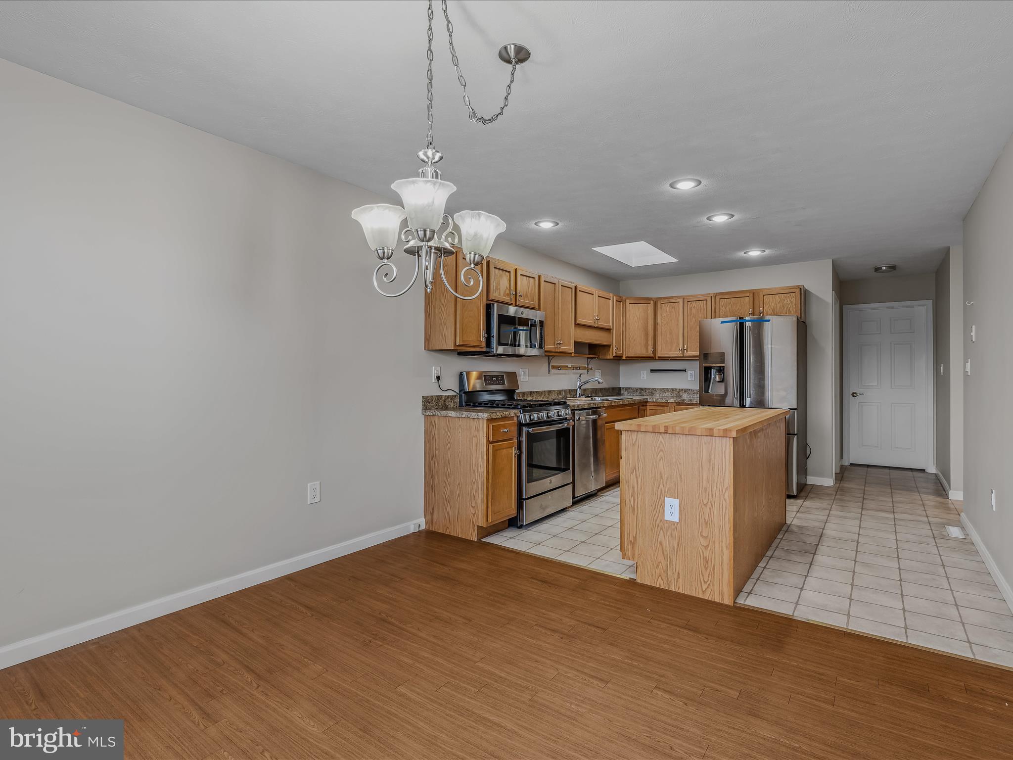 MORGAN TERRACE - Residential