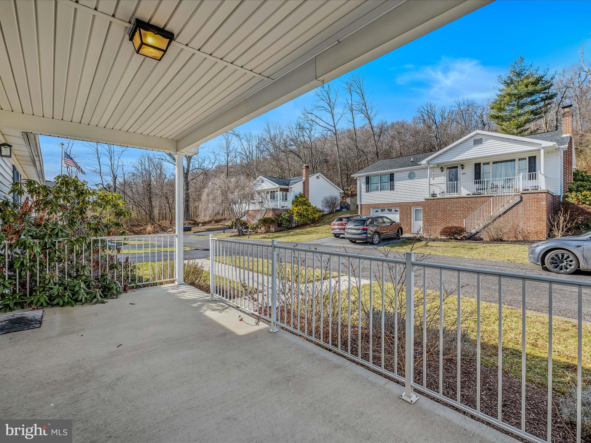 MORGAN TERRACE - Residential