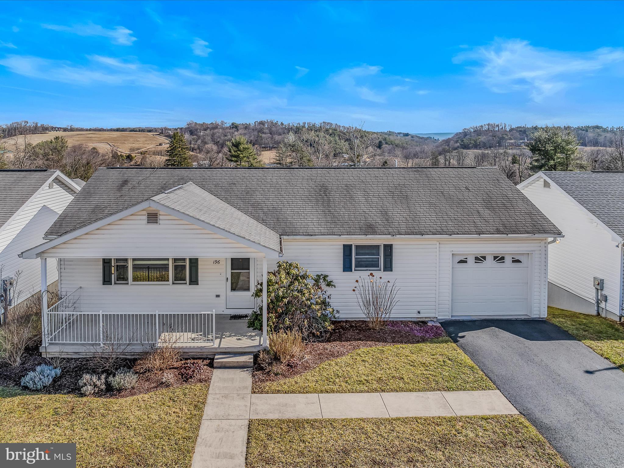 MORGAN TERRACE - Residential