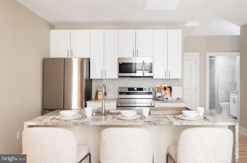 RITTENHOUSE SQUARE - Residential Lease