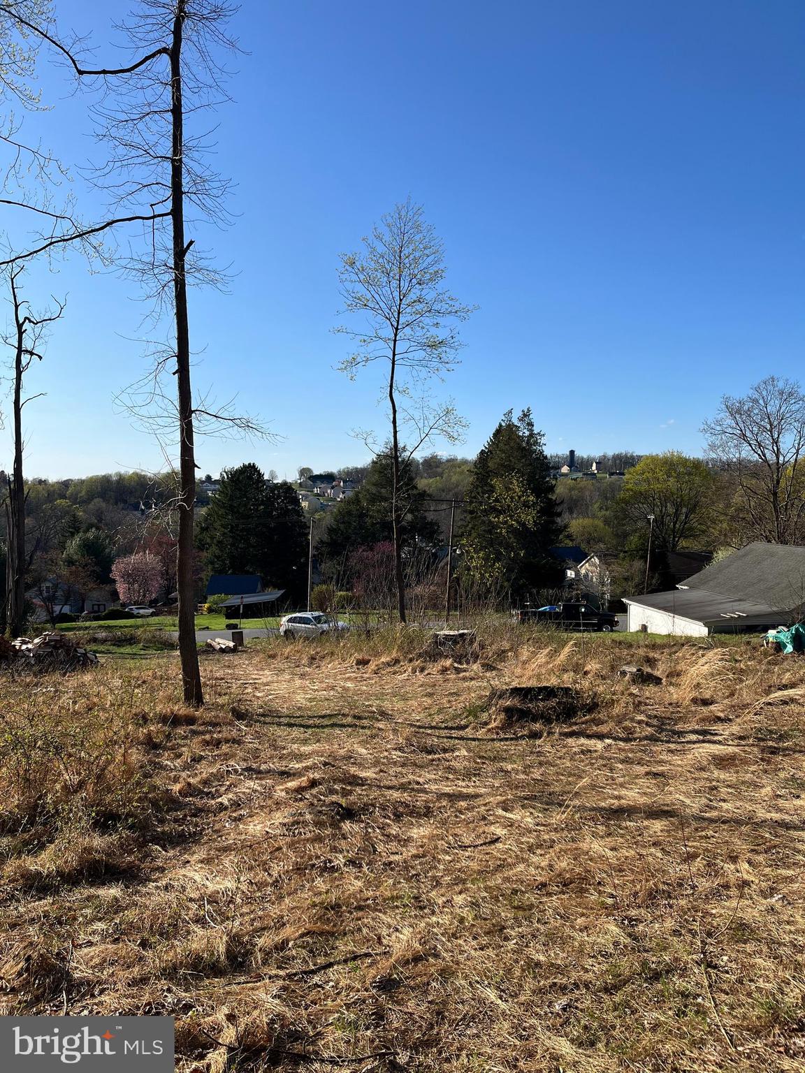 CHESTNUT STREET - Land