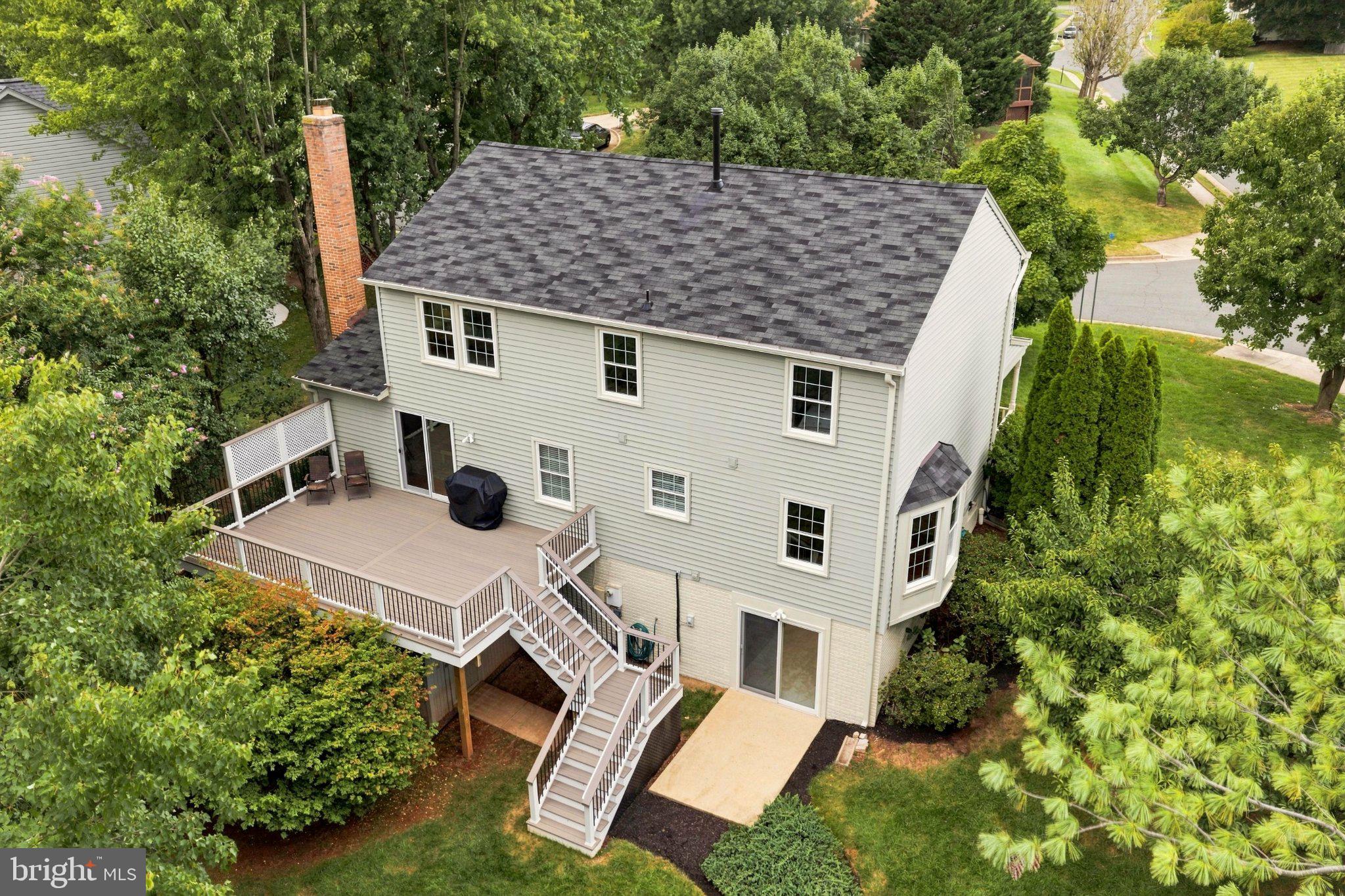 300 HELEN COURT