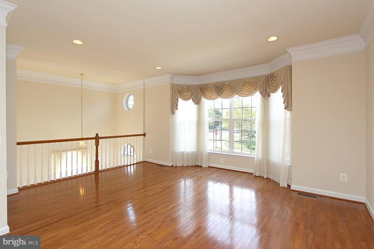 LANSDOWNE ON THE POTOMAC - Residential Lease