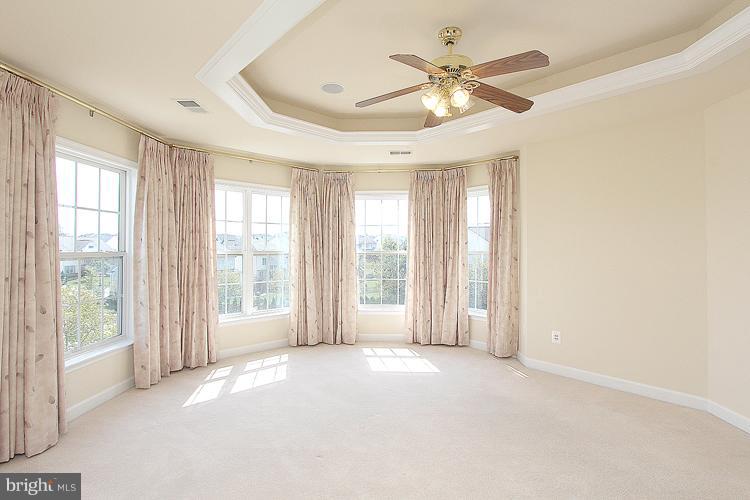 LANSDOWNE ON THE POTOMAC - Residential Lease