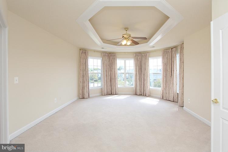 LANSDOWNE ON THE POTOMAC - Residential Lease