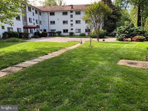 Photo of 3355 UNIVERSITY BLVD W #201, KENSINGTON, MD 20895 (MLS # MDMC2092268)