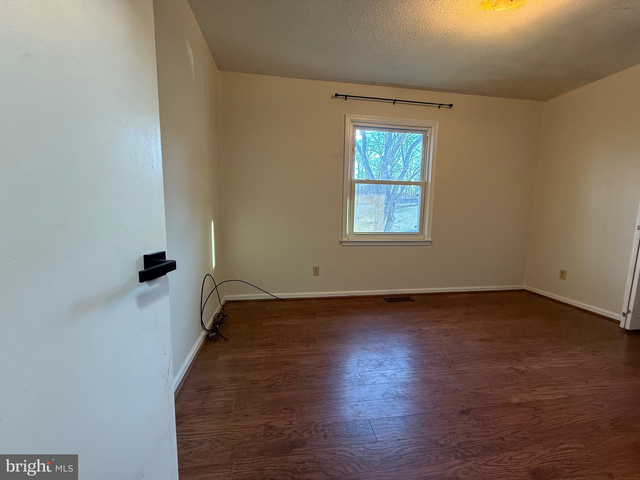 CRESTVIEW - Residential Lease