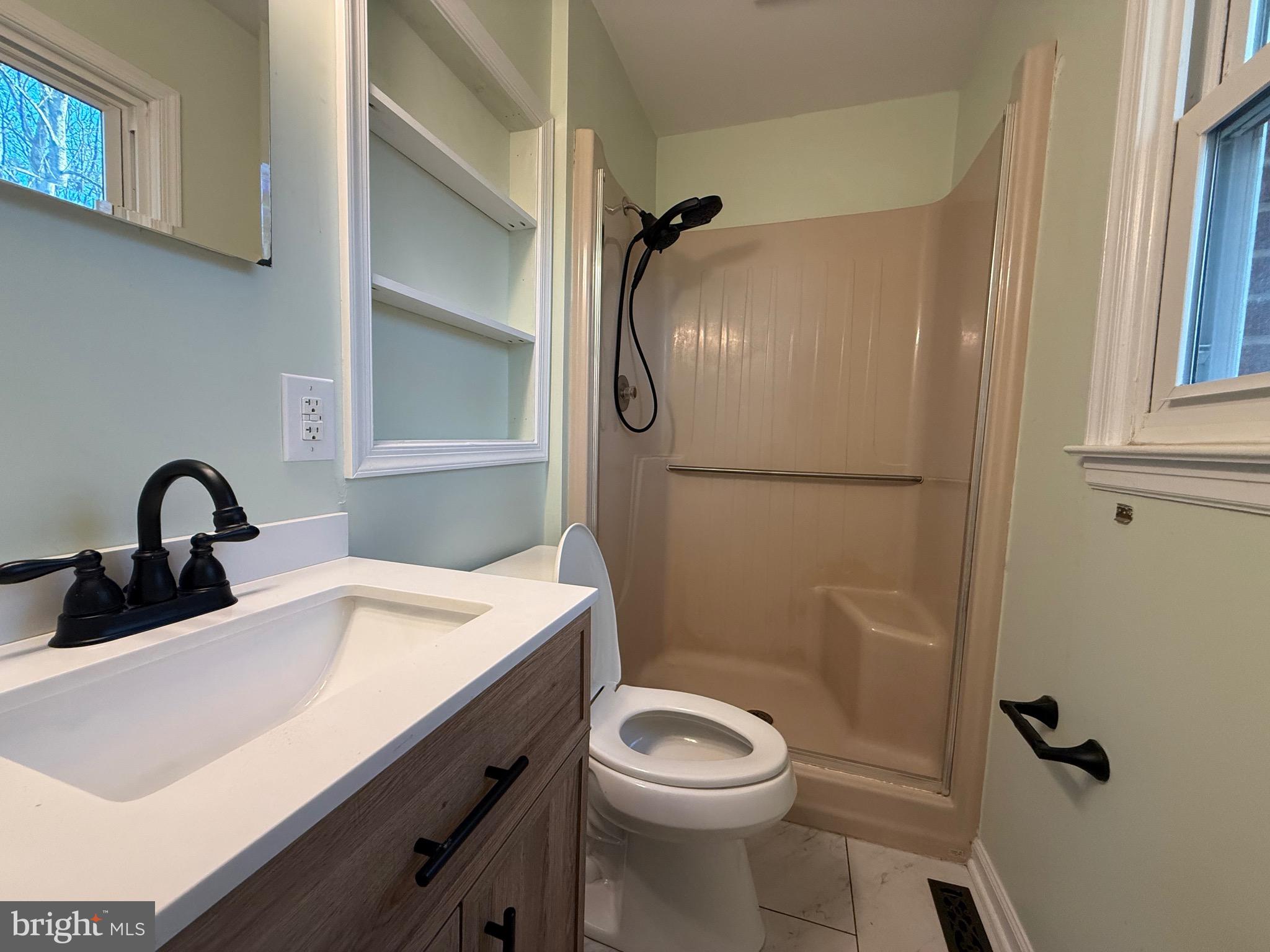 CRESTVIEW - Residential Lease