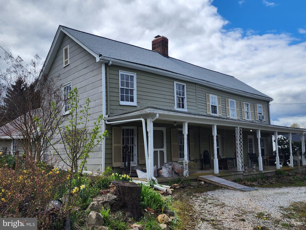 Photo of 707 Old Liberty Road, SYKESVILLE, MD 21784 (MLS # MDCR2030886)