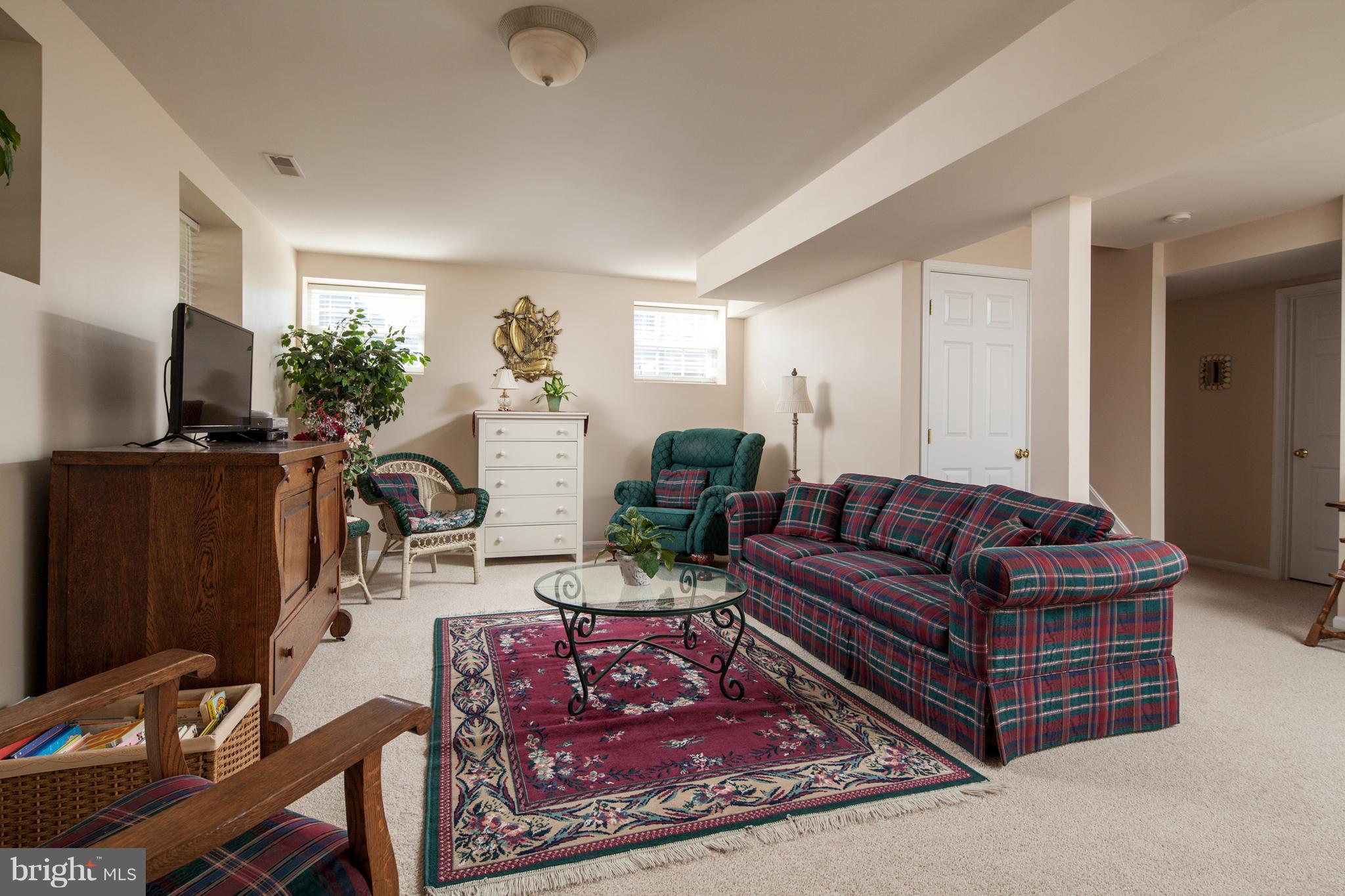 HOPEWELL POINTE - Residential