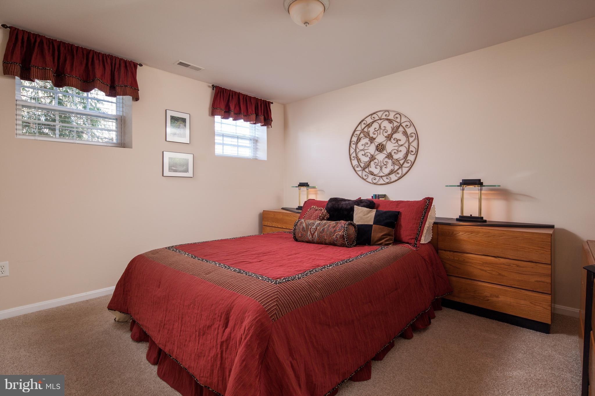 HOPEWELL POINTE - Residential