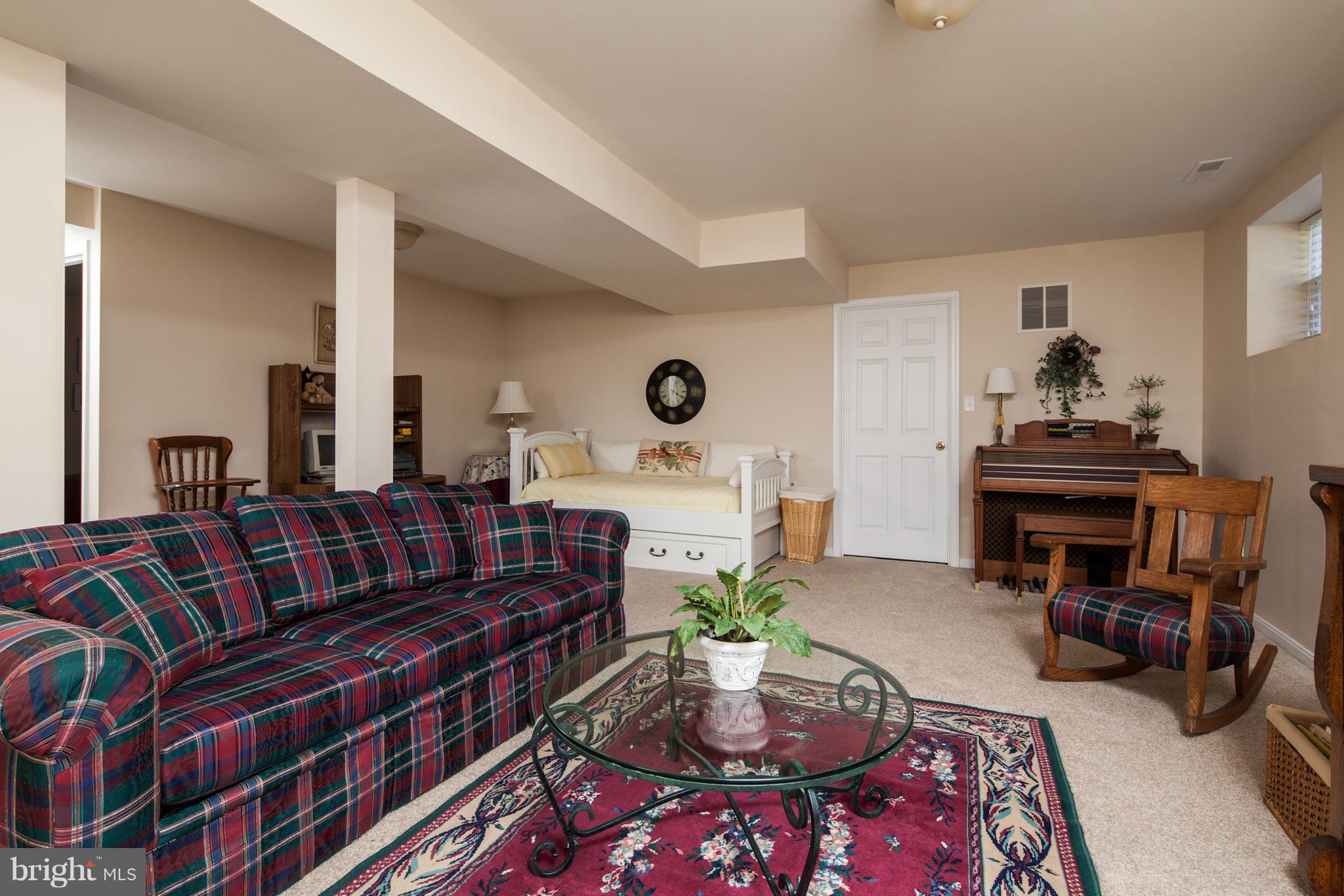 HOPEWELL POINTE - Residential