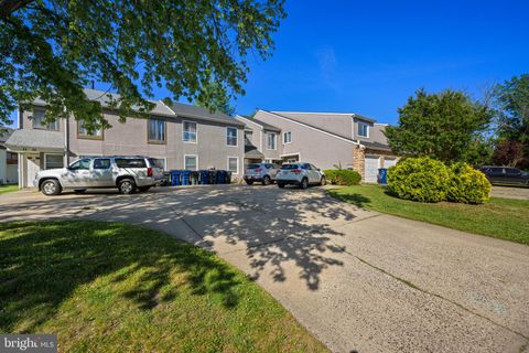 Homes For Rent - 37 Buttonwood Road<br/> Camden County, VOORHEES, NJ 08043
