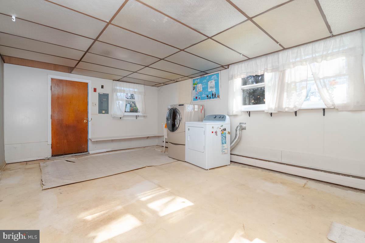 CARROLL MANOR - Residential