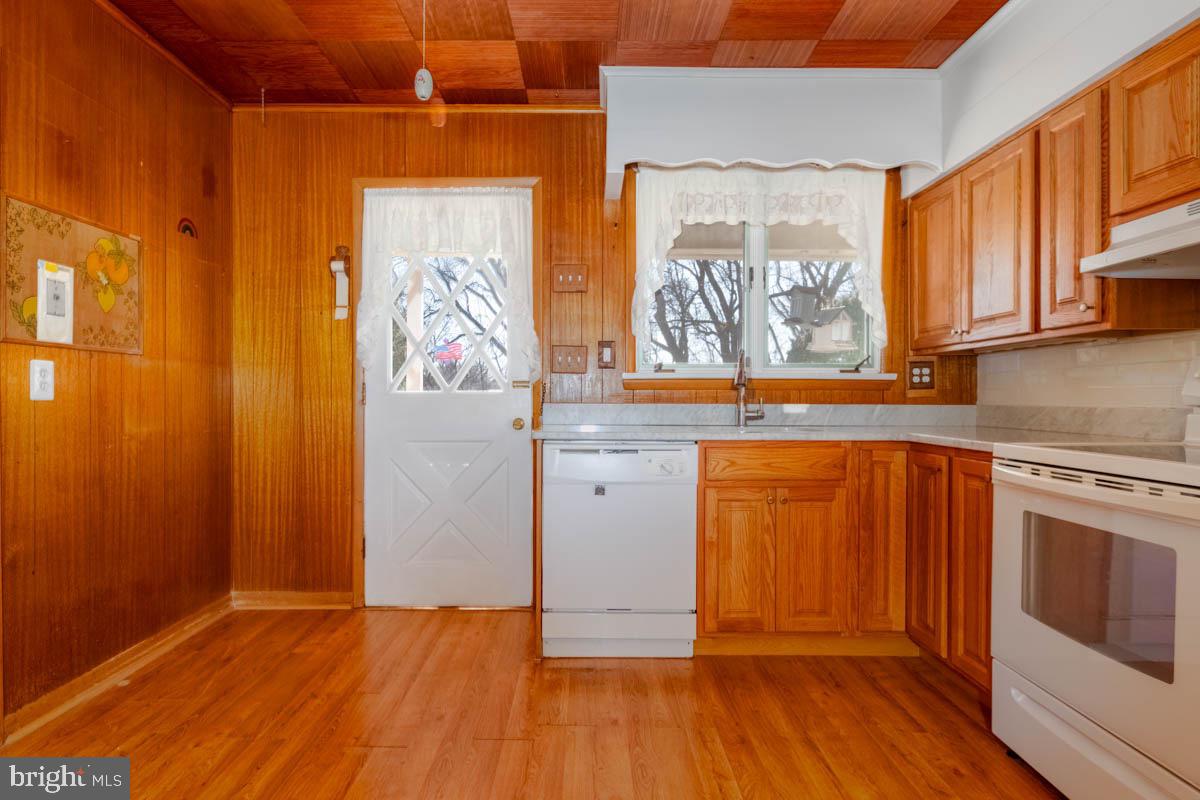 CARROLL MANOR - Residential