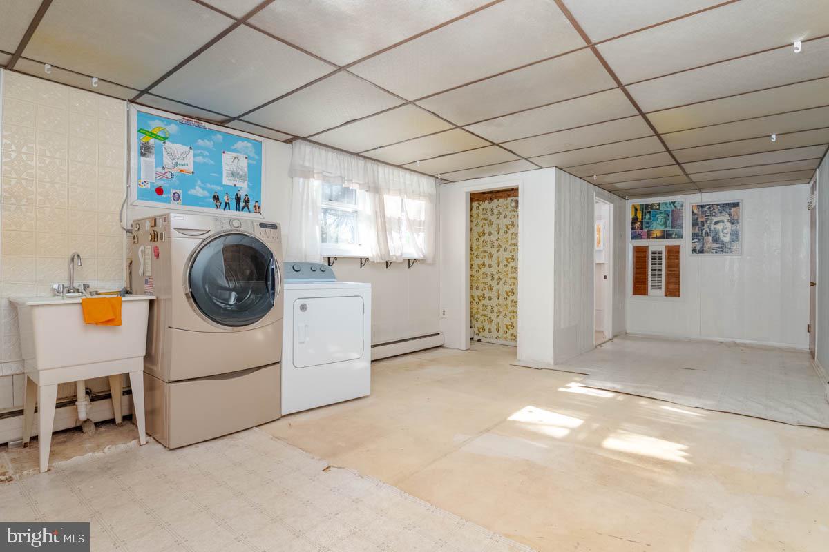 CARROLL MANOR - Residential