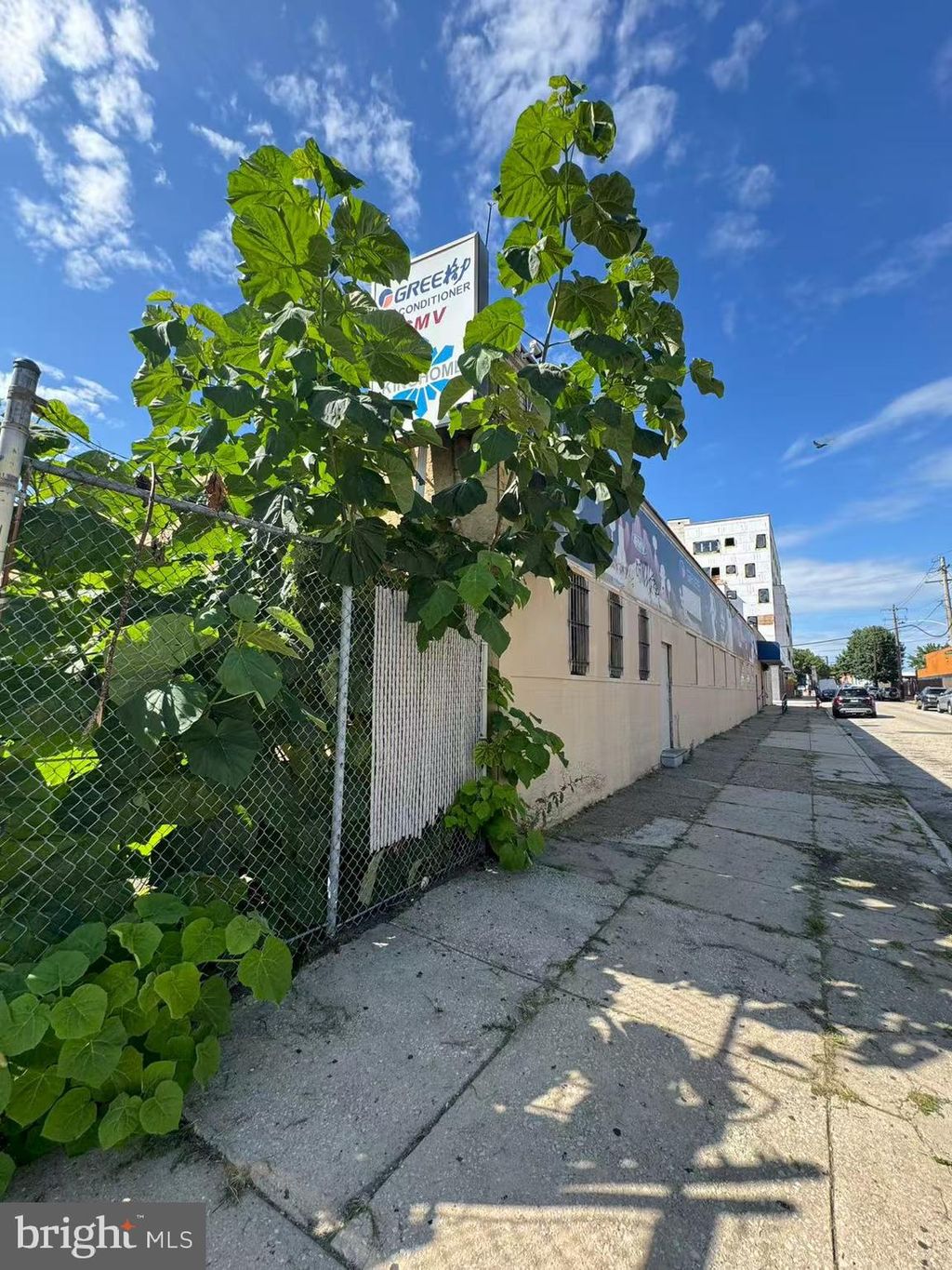 Photo of 456 N 9th Street, PHILADELPHIA, PA 19123 (MLS # PAPH2549016)