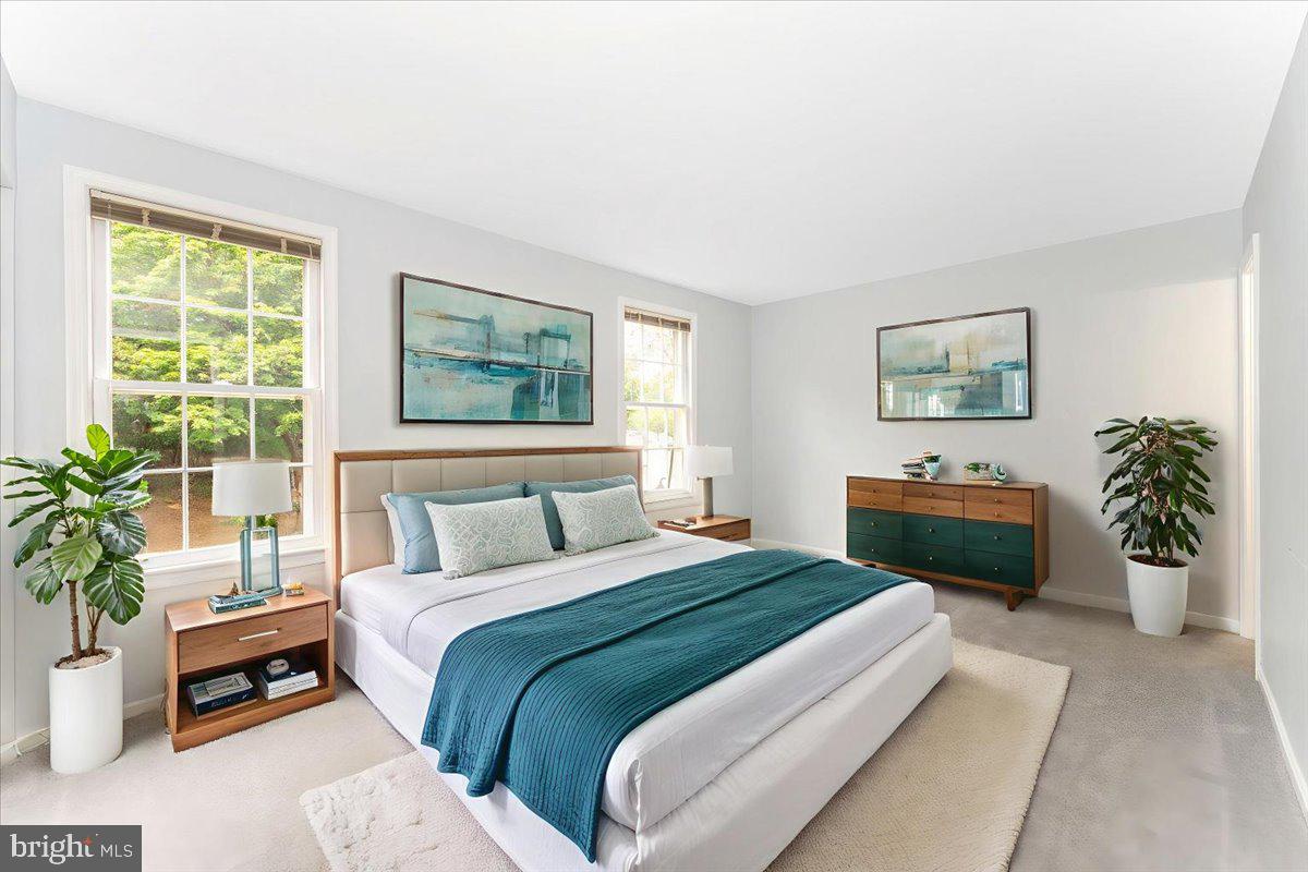 SHADOW OAK - Residential