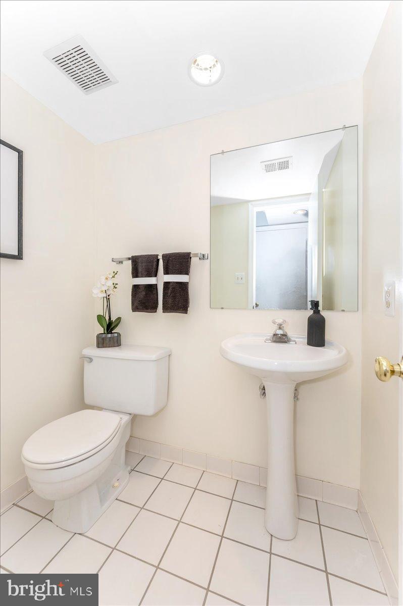 SHADOW OAK - Residential