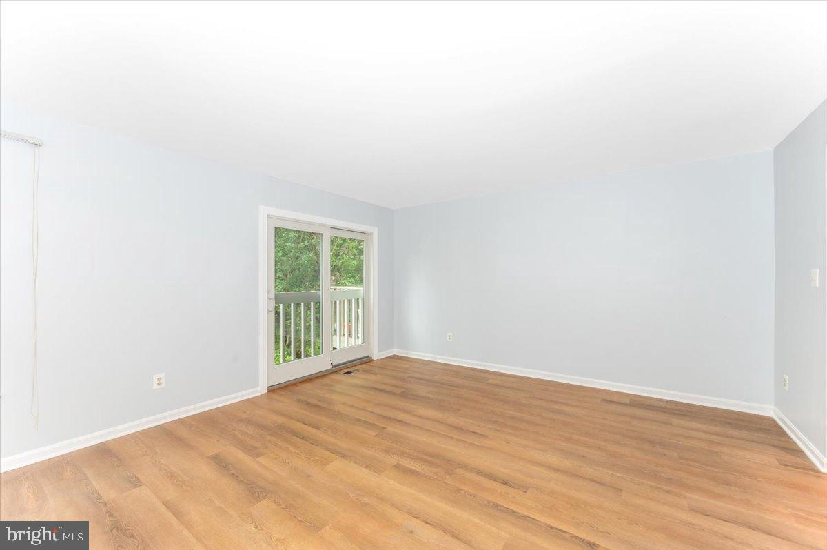 SHADOW OAK - Residential