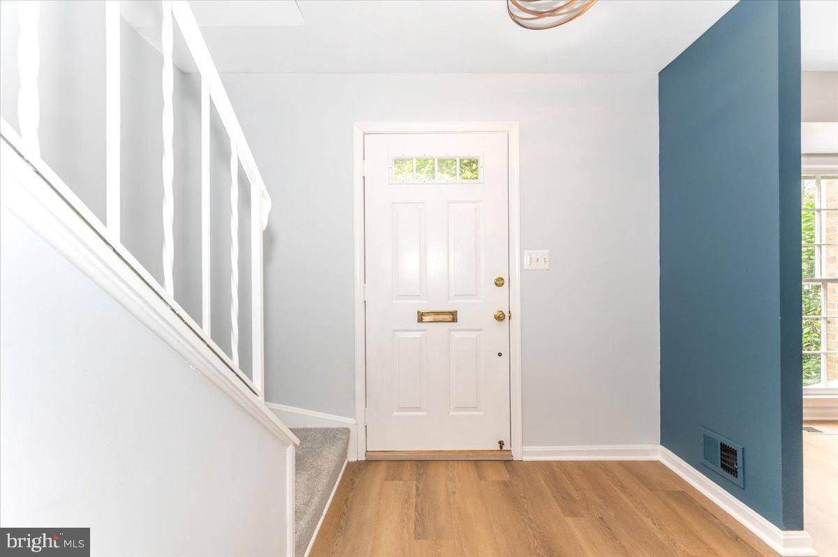 SHADOW OAK - Residential