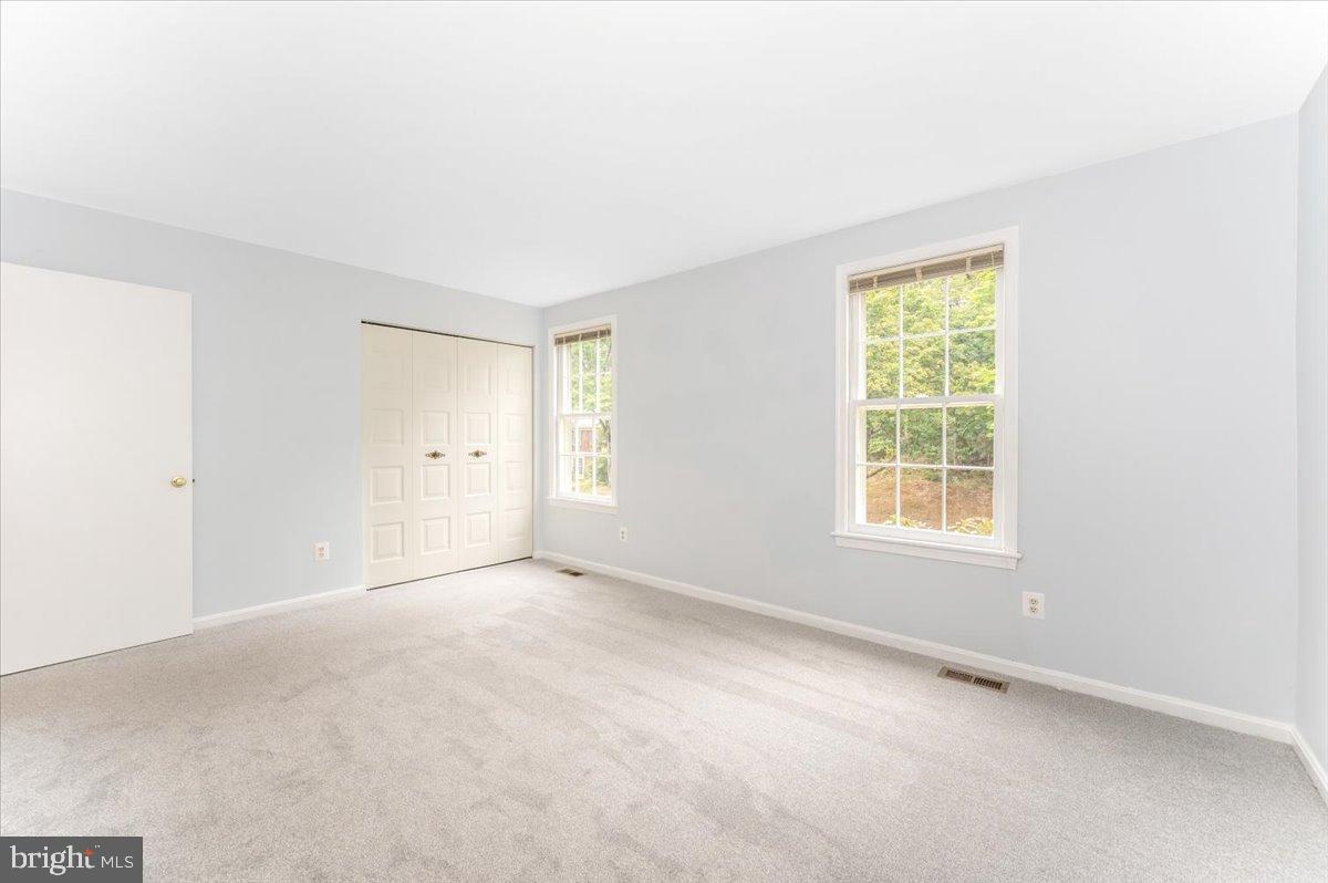 SHADOW OAK - Residential