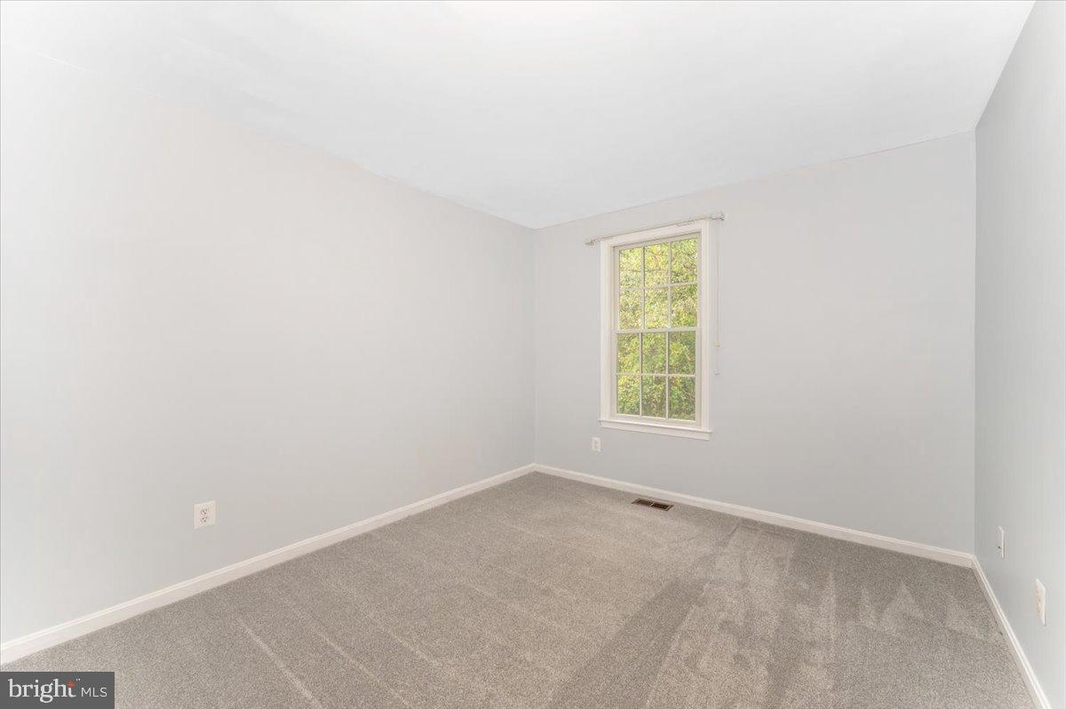 SHADOW OAK - Residential