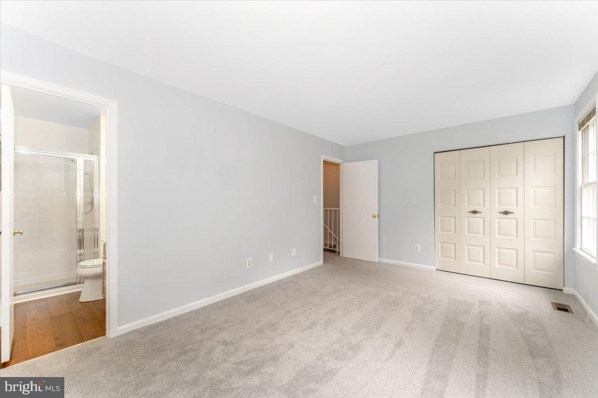 SHADOW OAK - Residential