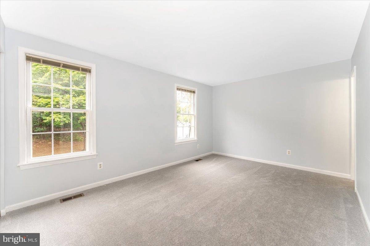 SHADOW OAK - Residential