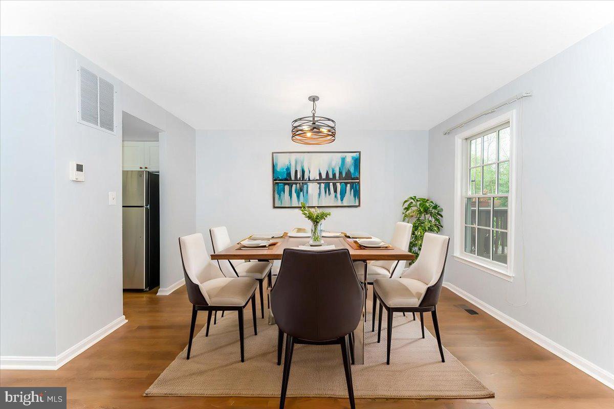 SHADOW OAK - Residential