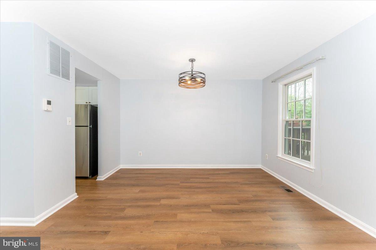 SHADOW OAK - Residential