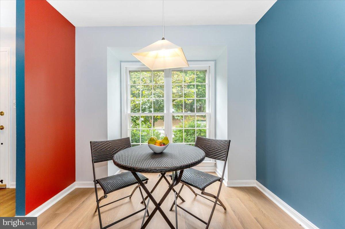 SHADOW OAK - Residential