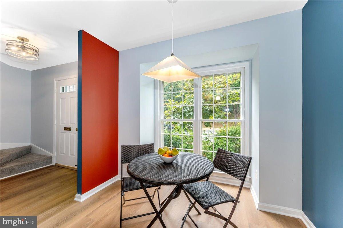 SHADOW OAK - Residential