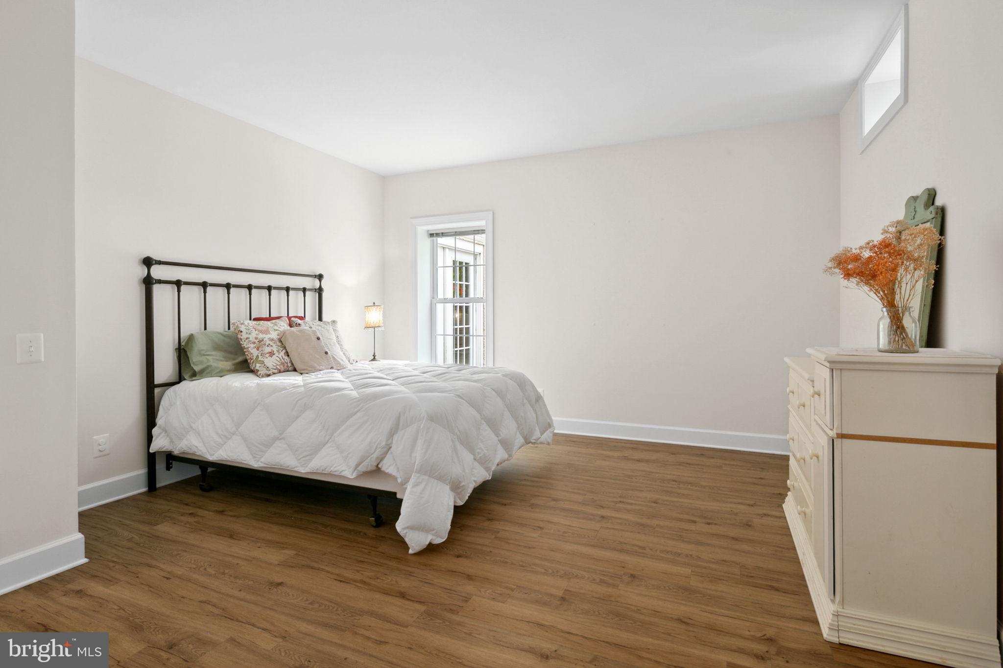 RED CEDAR - Residential